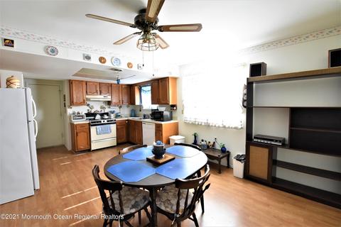 3 Lancaster Ct, Forked River, NJ 08731 photo 2