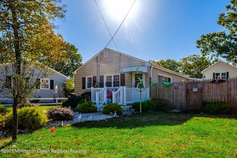 483 Pinecroft Dr, Brick, NJ 08723 photo 4