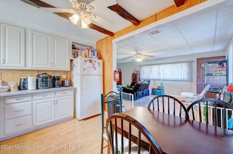 483 Pinecroft Dr, Brick, NJ 08723 photo 7