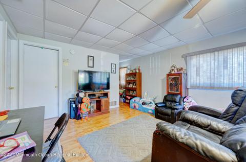 483 Pinecroft Dr, Brick, NJ 08723 photo 11