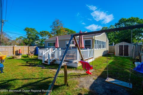 483 Pinecroft Dr, Brick, NJ 08723 photo 2