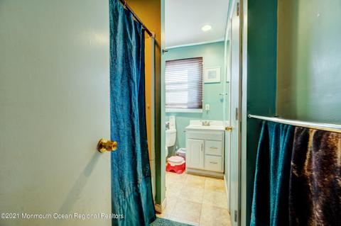 483 Pinecroft Dr, Brick, NJ 08723 photo 17