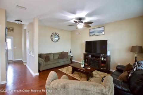 727 Drum Point Rd, Brick, NJ 08723 photo 9