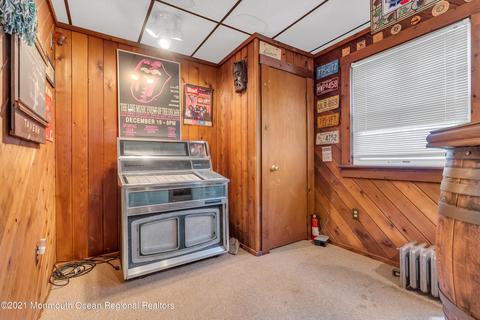 85 Main St, Matawan, NJ 07747 photo 17