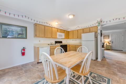 209 Sandra Pl, Brick, NJ 08724 photo 4