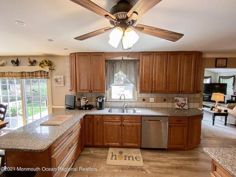 611 W Commodore Blvd, Jackson, NJ 08527 photo 12