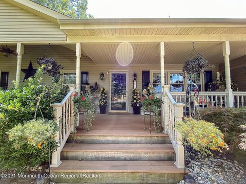 611 W Commodore Blvd, Jackson, NJ 08527 photo 4