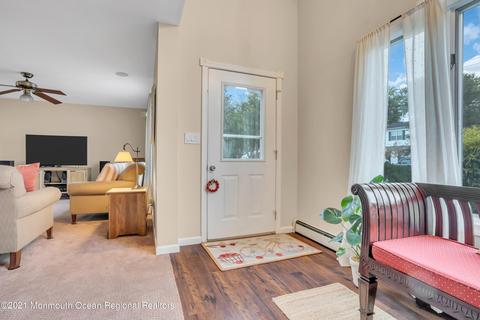 31 Weldon Rd, Matawan, NJ 07747 photo 17