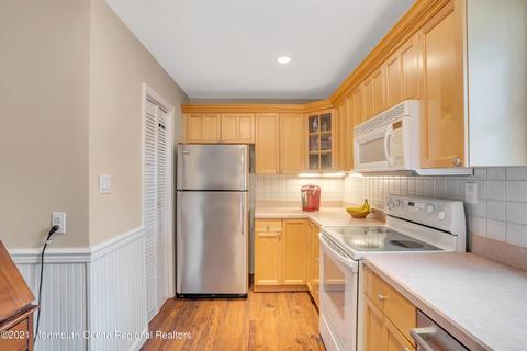 31 Weldon Rd, Matawan, NJ 07747 photo 10