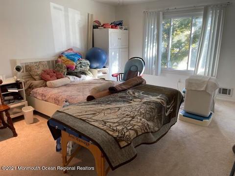 142 Redpine Loop, Old Bridge, NJ 08857 photo 6