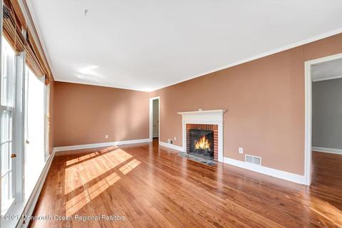 14 Middlesex Rd, Matawan, NJ 07747 photo 4