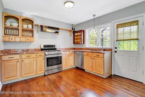 14 Middlesex Rd, Matawan, NJ 07747 photo 13