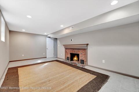 14 Middlesex Rd, Matawan, NJ 07747 photo 17