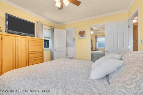 9 Macarthur Dr, Matawan, NJ 07747 photo 19