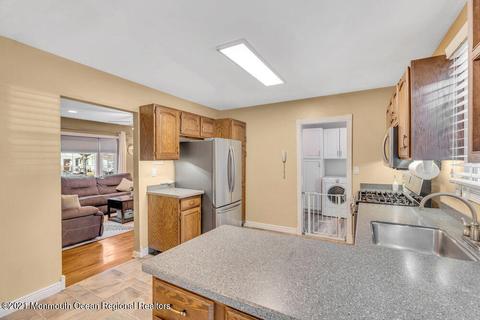 9 Macarthur Dr, Matawan, NJ 07747 photo 9