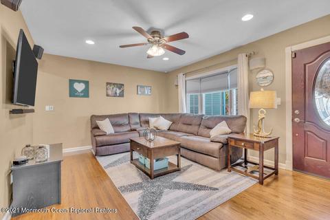 9 Macarthur Dr, Matawan, NJ 07747 photo 5