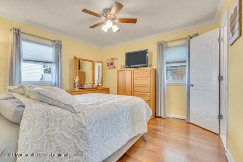9 Macarthur Dr, Matawan, NJ 07747 photo 17