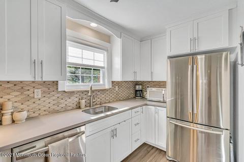 39 Bramble Ln, Matawan, NJ 07747 photo 11