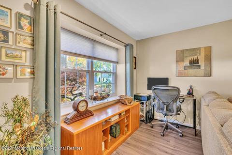 39 Bramble Ln, Matawan, NJ 07747 photo 16