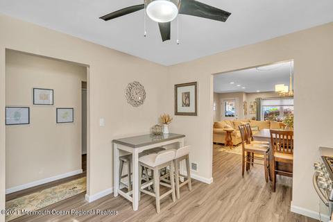 39 Bramble Ln, Matawan, NJ 07747 photo 10