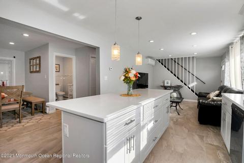 13 Birch Ter, Parlin, NJ 08859 photo 10
