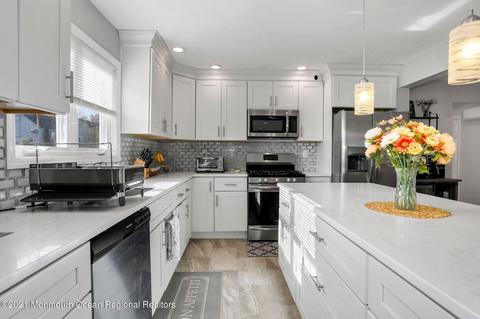 13 Birch Ter, Parlin, NJ 08859 photo 9