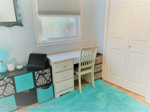 16 Oak St, Waretown, NJ 08758 photo 9
