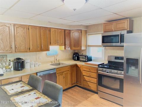 16 Oak St, Waretown, NJ 08758 photo 7