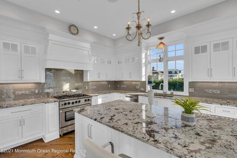 370 Ocean Ave, Sea Bright, NJ 07760 photo 25