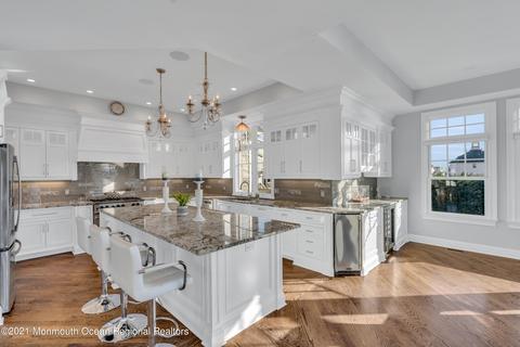 370 Ocean Ave, Sea Bright, NJ 07760 photo 21