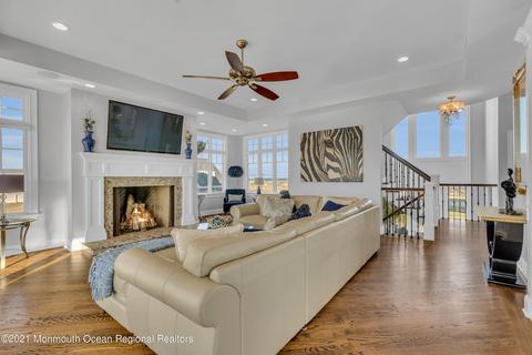 370 Ocean Ave, Sea Bright, NJ 07760 photo 15