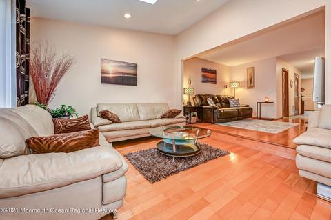 136 Redpine Loop, Old Bridge, NJ 08857 photo 6