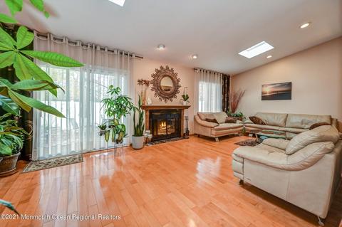 136 Redpine Loop, Old Bridge, NJ 08857 photo 5