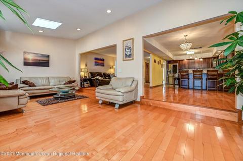 136 Redpine Loop, Old Bridge, NJ 08857 photo 7