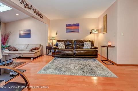 136 Redpine Loop, Old Bridge, NJ 08857 photo 12