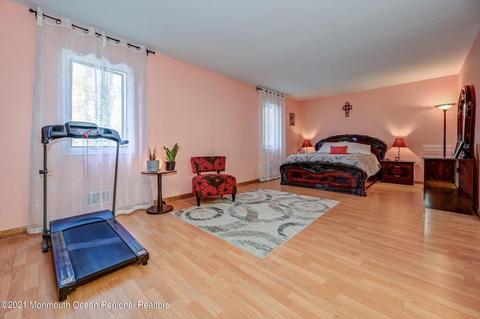 136 Redpine Loop, Old Bridge, NJ 08857 photo 17