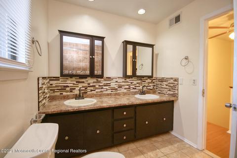 23 Arrowsmith Ct, Matawan, NJ 07747 photo 25