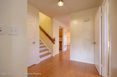 23 Arrowsmith Ct, Matawan, NJ 07747 photo 12