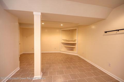 23 Arrowsmith Ct, Matawan, NJ 07747 photo 16
