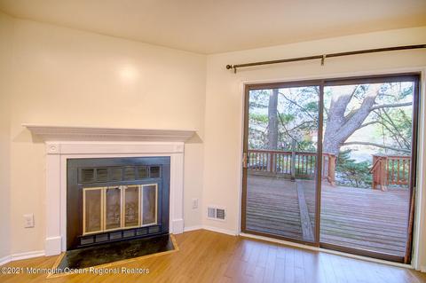 23 Arrowsmith Ct, Matawan, NJ 07747 photo 8
