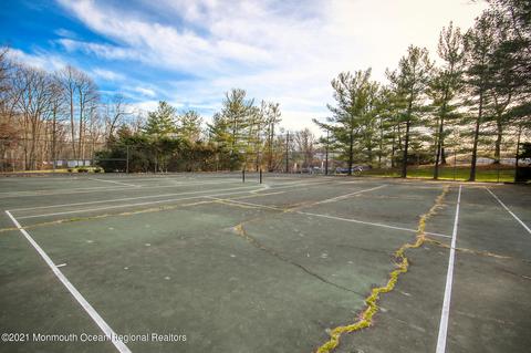 23 Arrowsmith Ct, Matawan, NJ 07747 photo 27