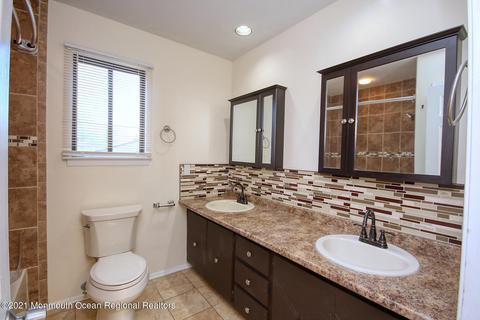 23 Arrowsmith Ct, Matawan, NJ 07747 photo 22