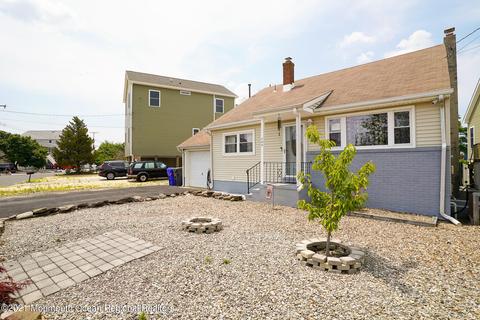 105 E Granada Dr, Brick, NJ 08723 photo 2