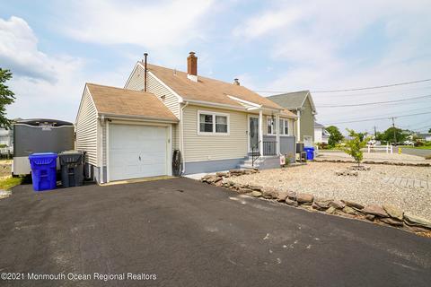 105 E Granada Dr, Brick, NJ 08723 photo 4