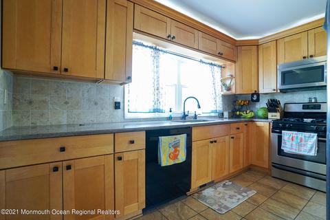 105 E Granada Dr, Brick, NJ 08723 photo 11