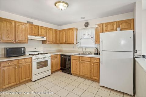 275 Birch Bark Dr, Brick, NJ 08723 photo 10