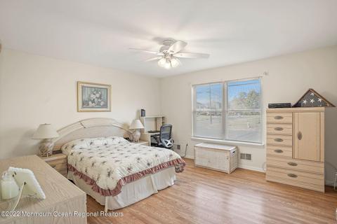 275 Birch Bark Dr, Brick, NJ 08723 photo 18