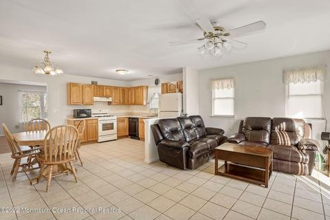275 Birch Bark Dr, Brick, NJ 08723 photo 14