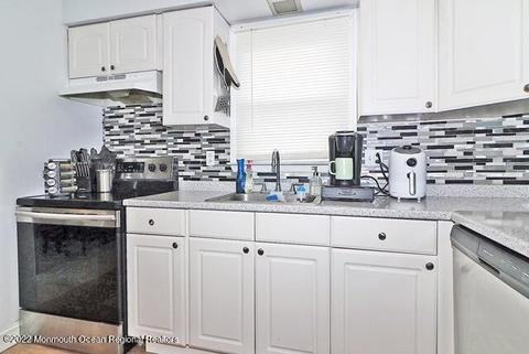 329 Briggs Ave, Forked River, NJ 08731 photo 5