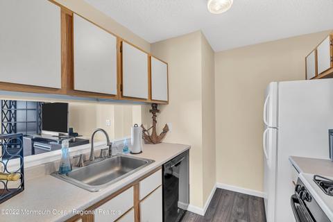 302 Geranium Ct, Jackson, NJ 08527 photo 14